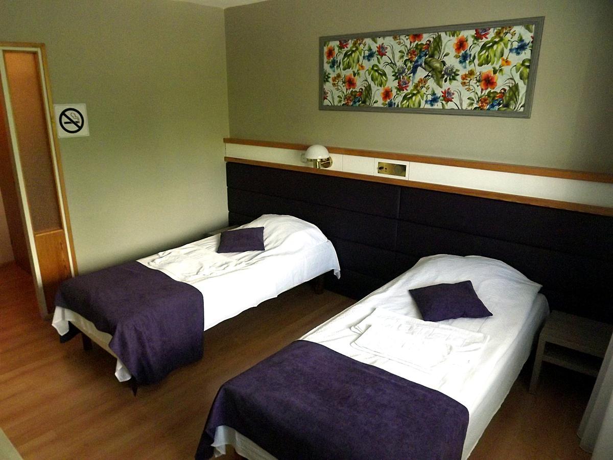 Hotelli Ravintola Alavus 66 ภายนอก รูปภาพ