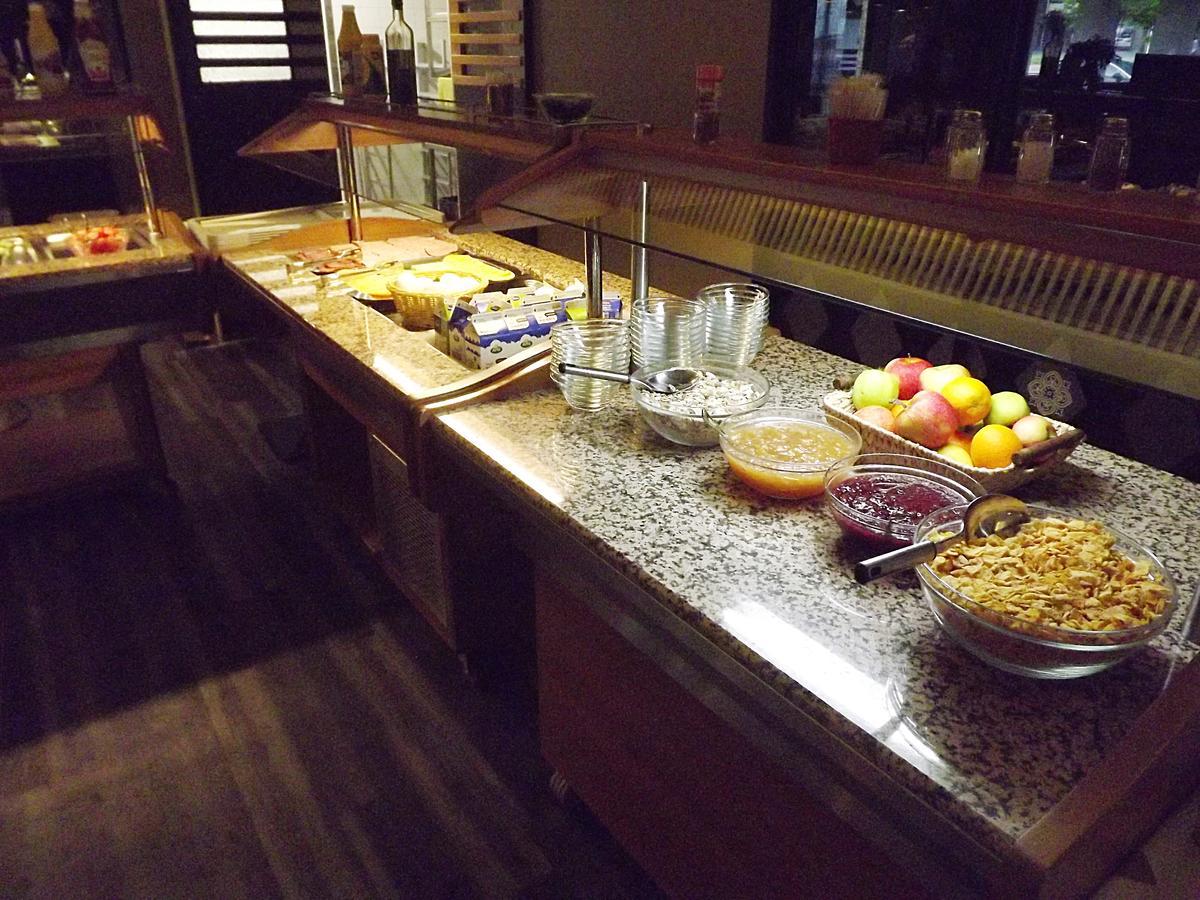 Hotelli Ravintola Alavus 66 ภายนอก รูปภาพ
